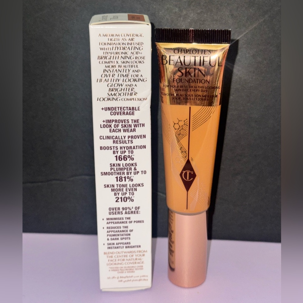 Charlotte Tilbury Beautiful Skin Foundation - Warm 11 - Picture 3 of 7
